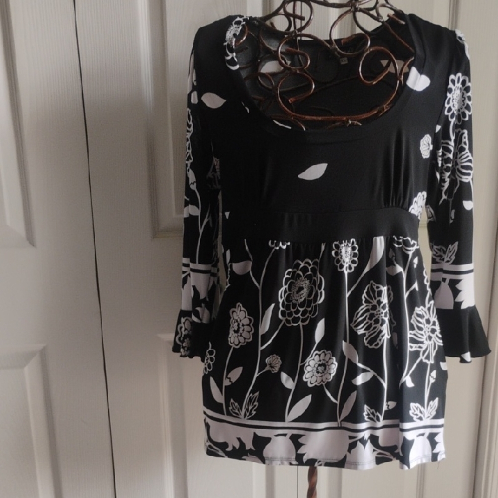 Black and White Ruffled Bell Sleeve Blouse